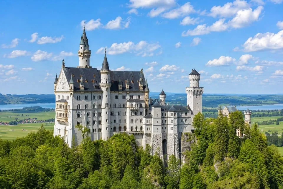 Zugspitze, Eibsee, Highline179 & Neuschwanstein Tour