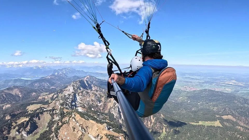 Lenggries: Tandem Paragliding Flight