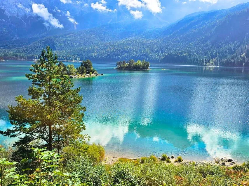 Munich: Private Alpine Day Tour by Tesla — Zugspitze & Eibsee